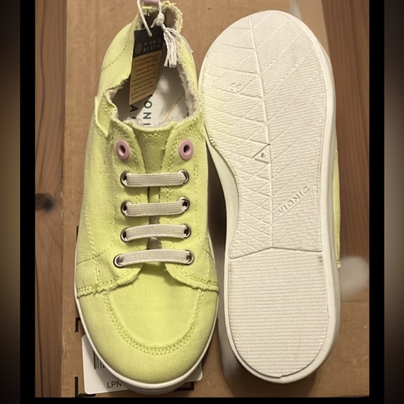 VIONIC PISMO CASUAL SNEAKER Beach Collection laced-up look washable slip-on Sz8 - Picture 10 of 13